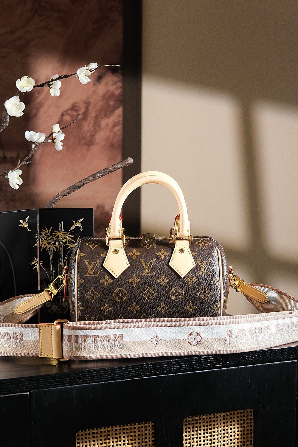 LV  SPEEDY BANDOULIÈRE 20