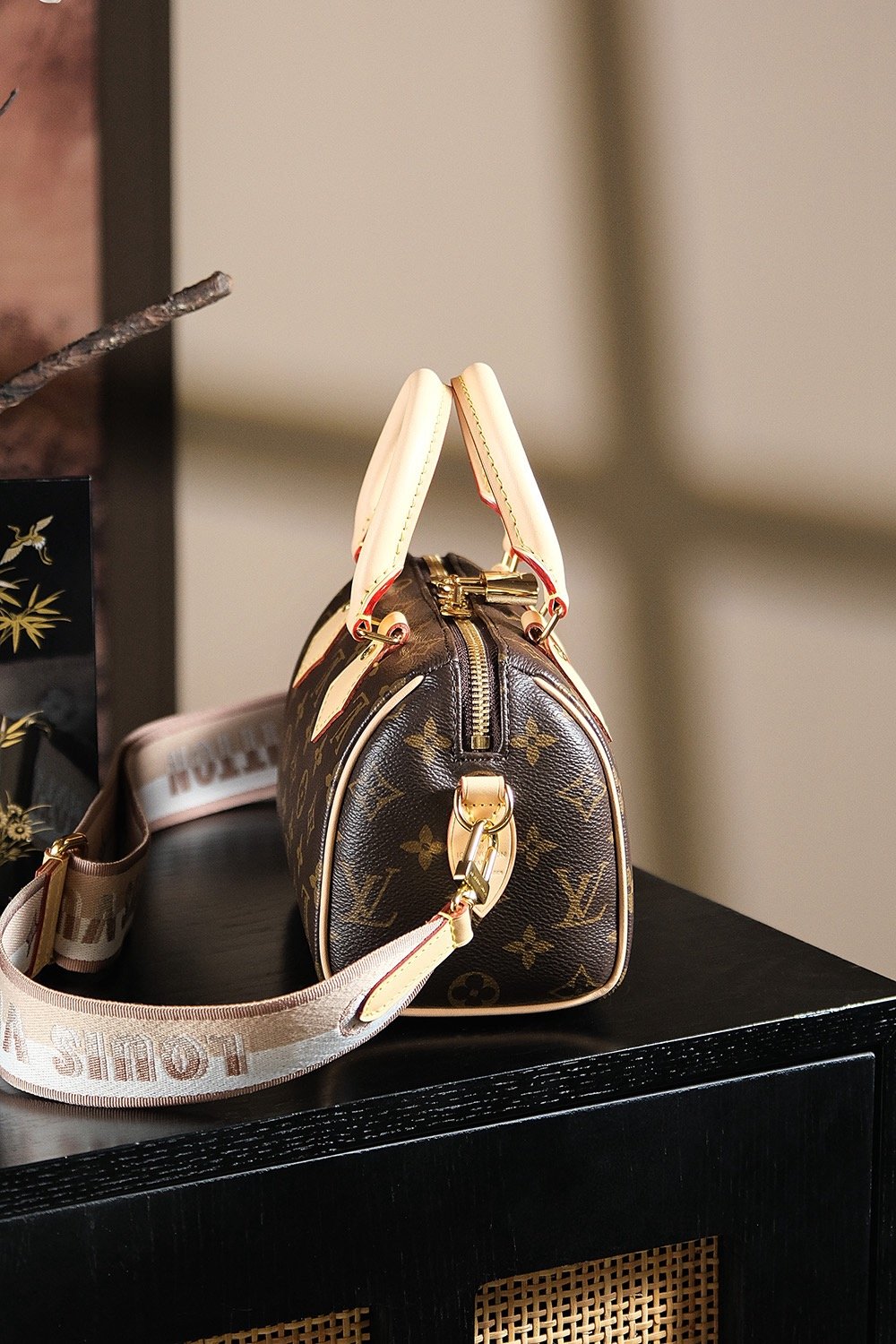 LV  SPEEDY BANDOULIÈRE 20