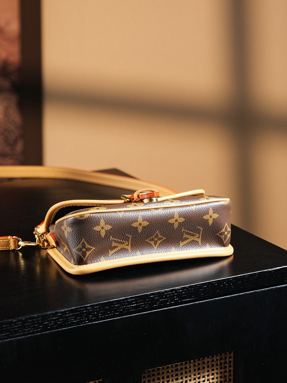 LV  Nano Diane