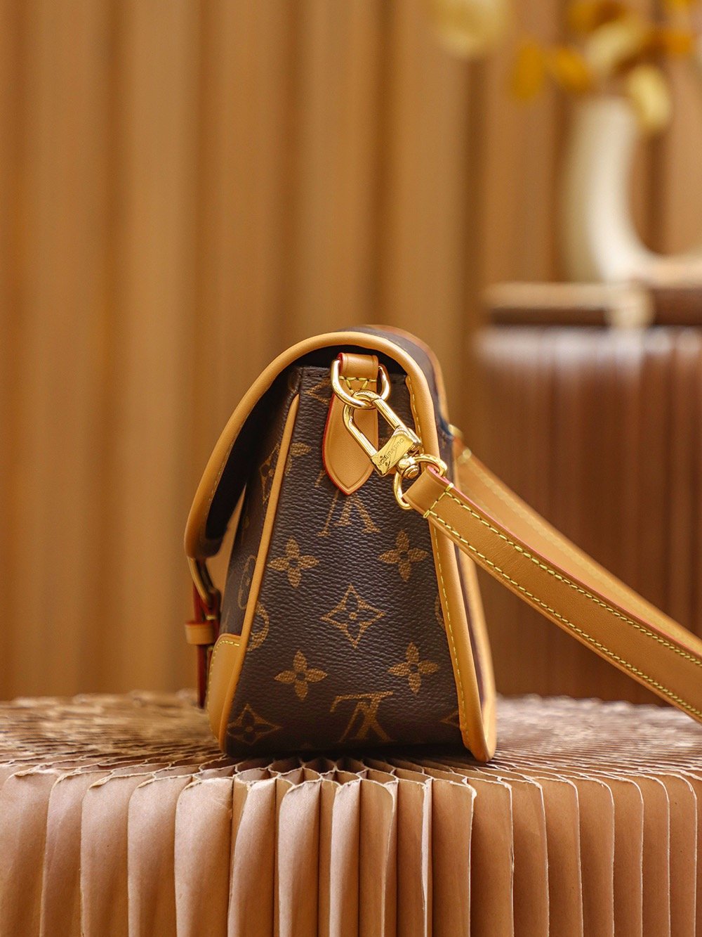 LV  Diane