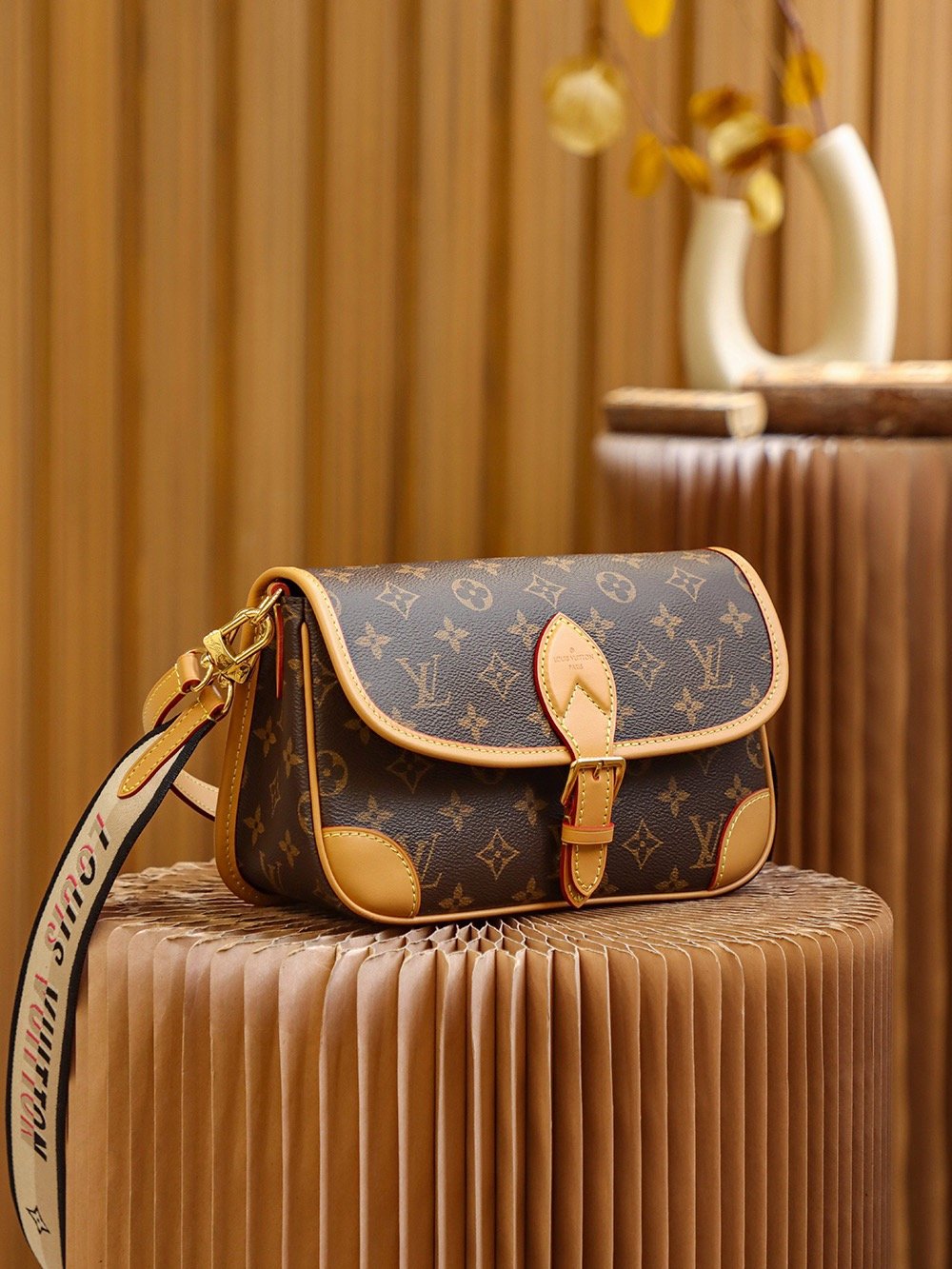 LV  Diane