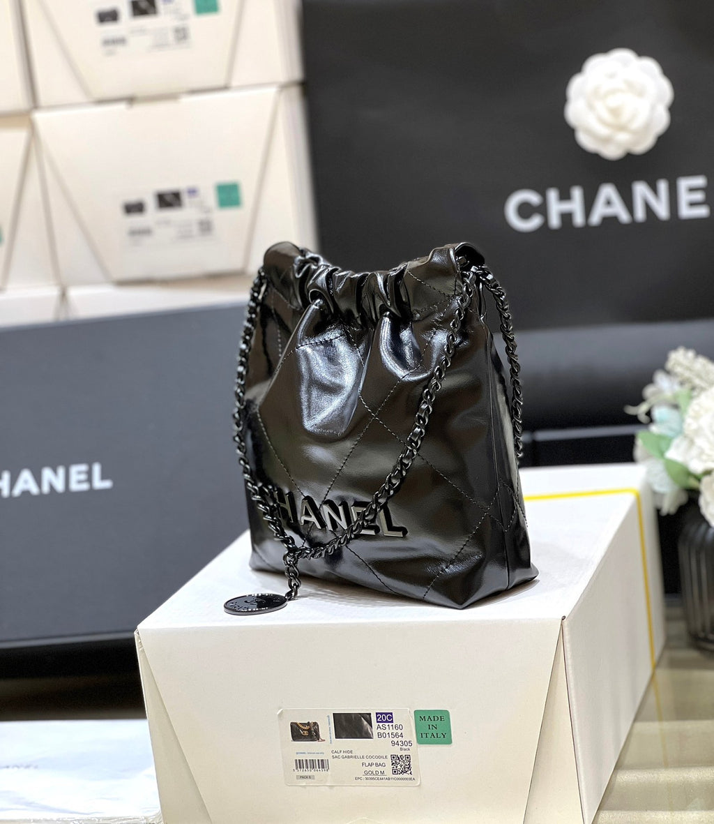 CHANEL mini 22 bag