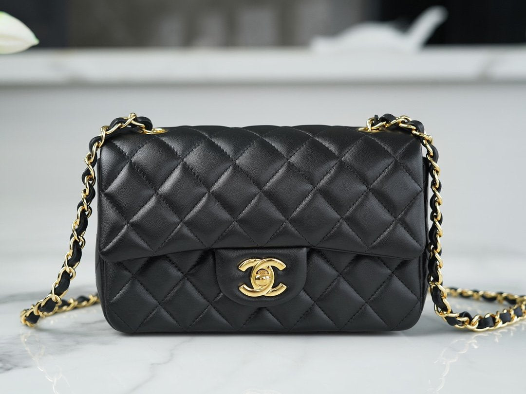 CHANEL Classic Flap