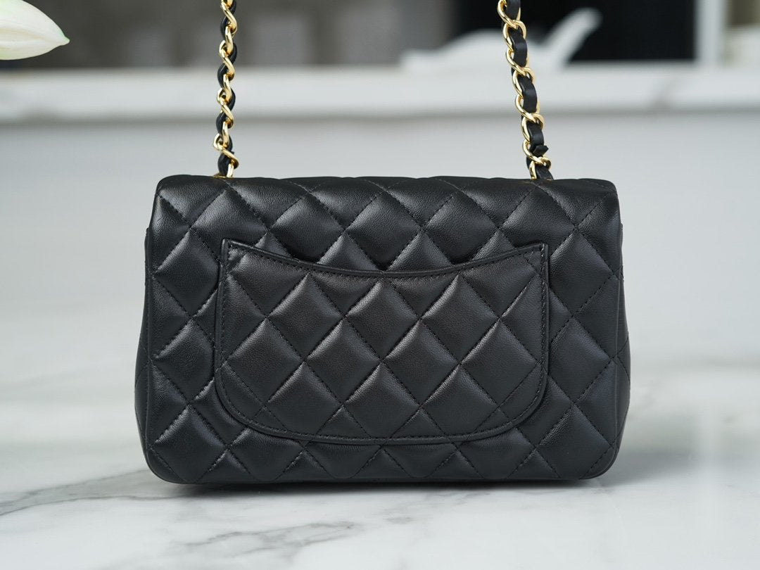 CHANEL Classic Flap