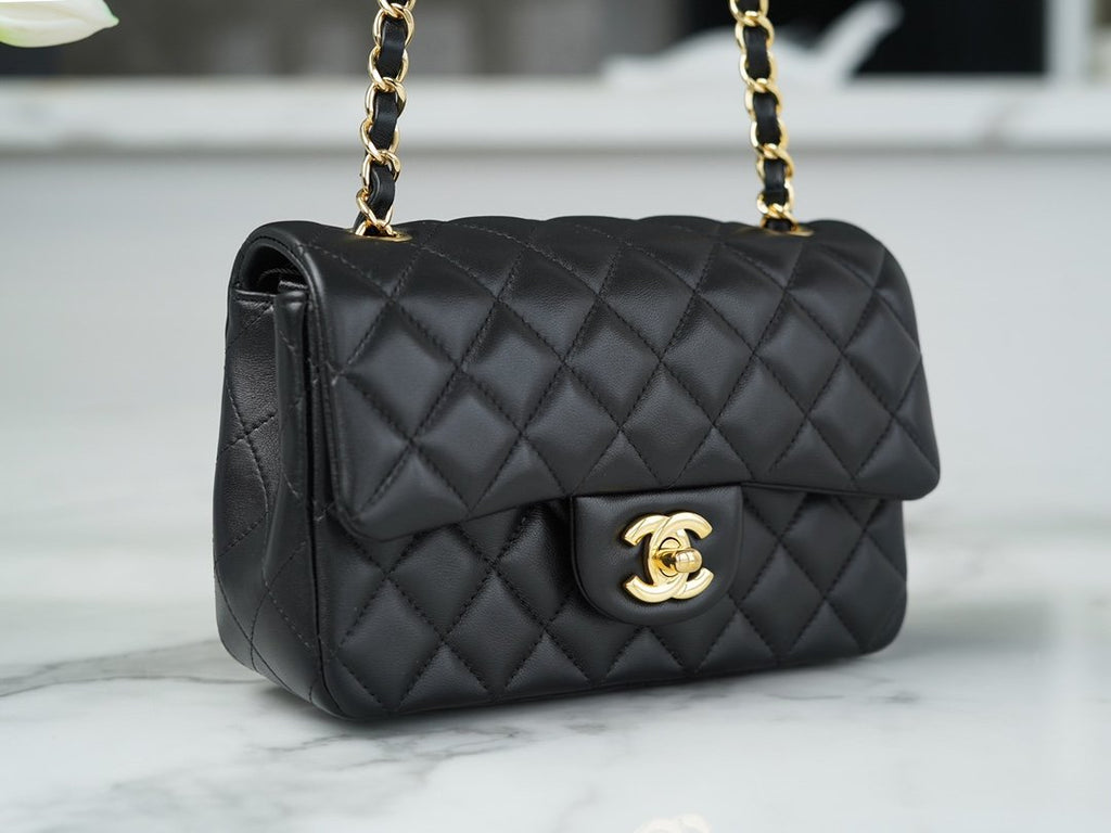 CHANEL Classic Flap