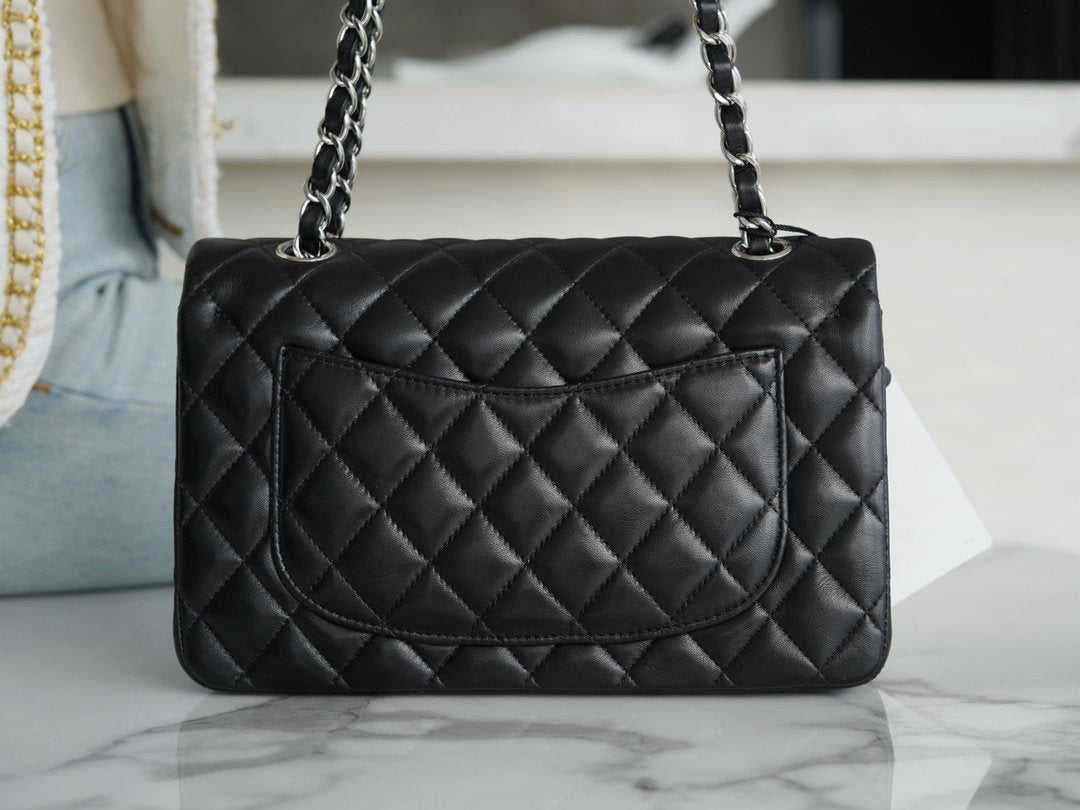 CHANEL Classic Flap