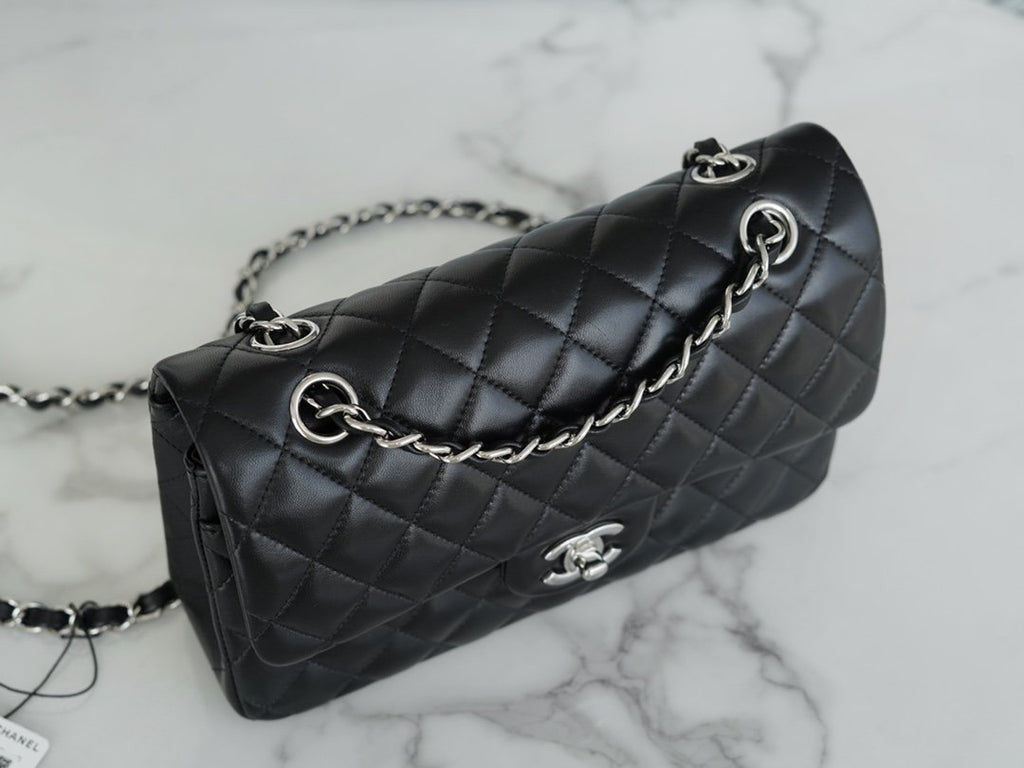 CHANEL Classic Flap