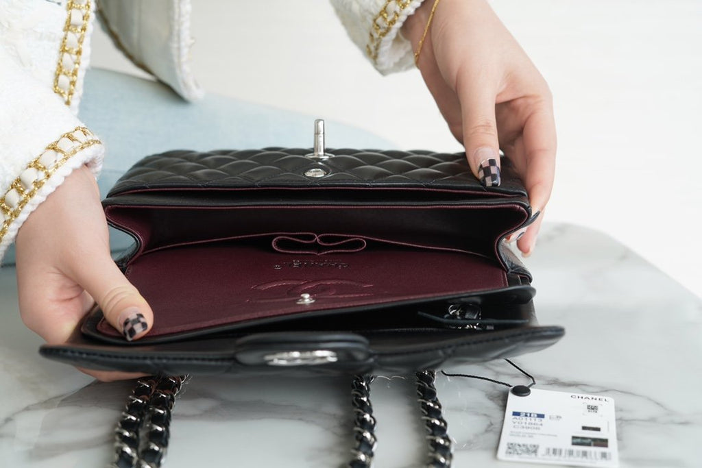 CHANEL Classic Flap