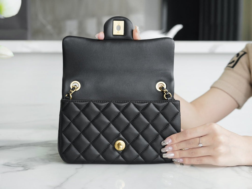 CHANEL 23C