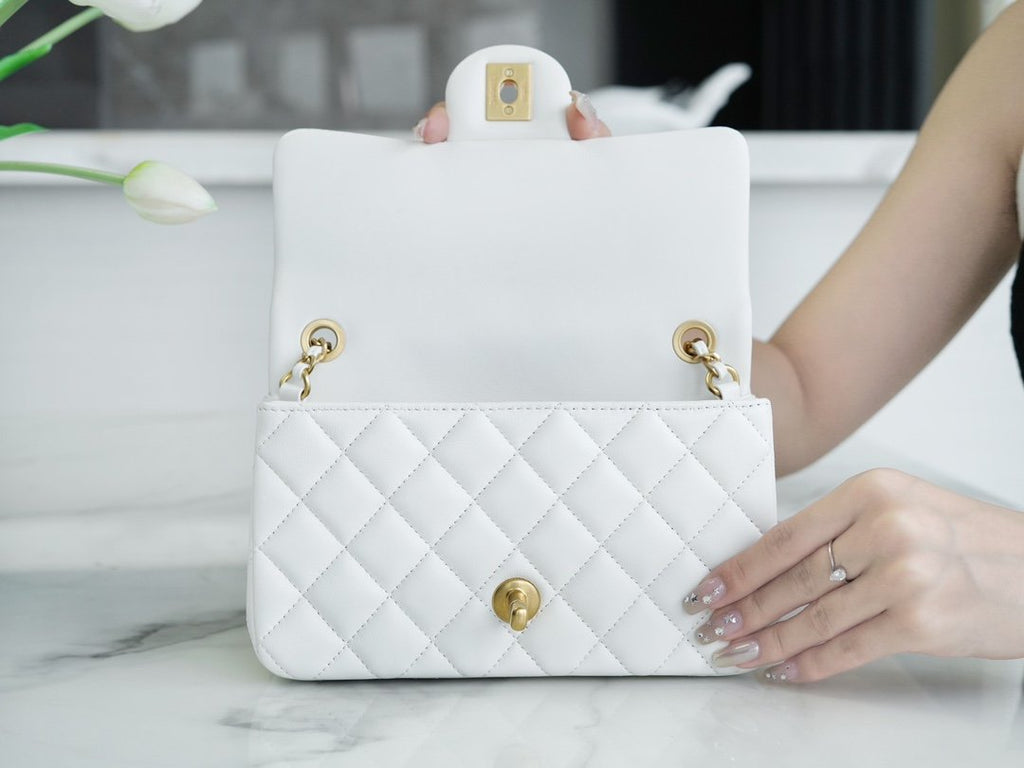 CHANEL 23C