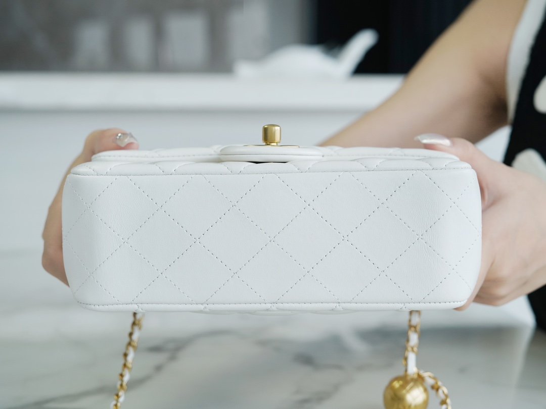CHANEL 23C