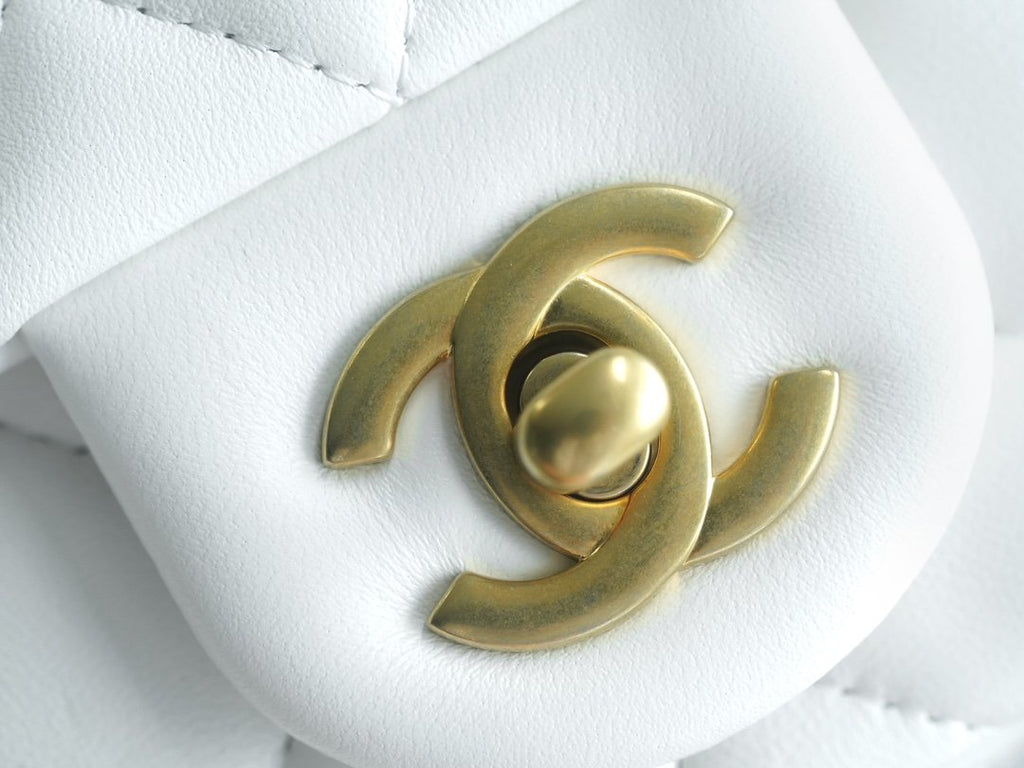 CHANEL 23C