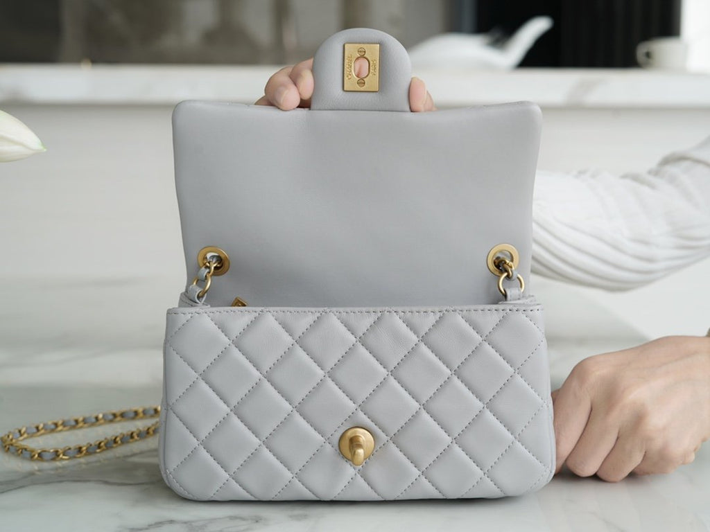 CHANEL 23C