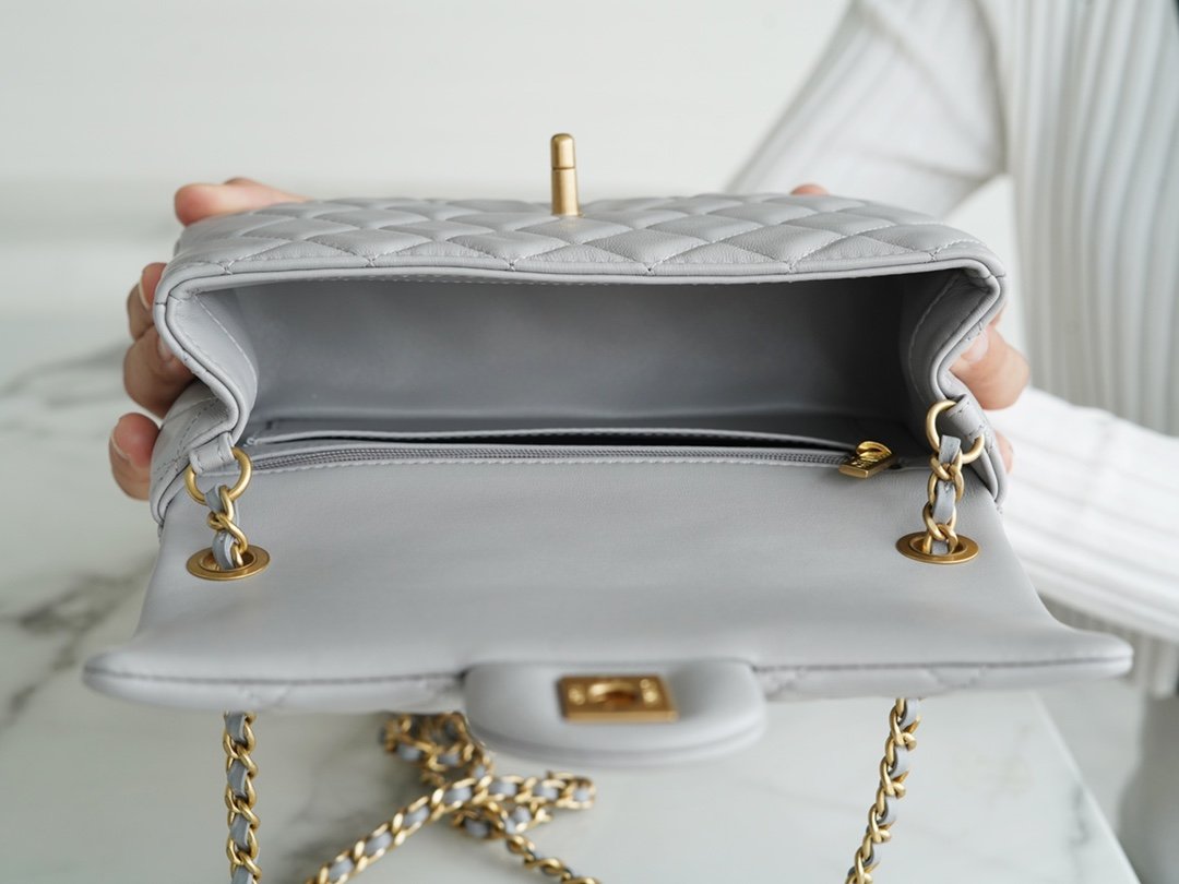 CHANEL 23C