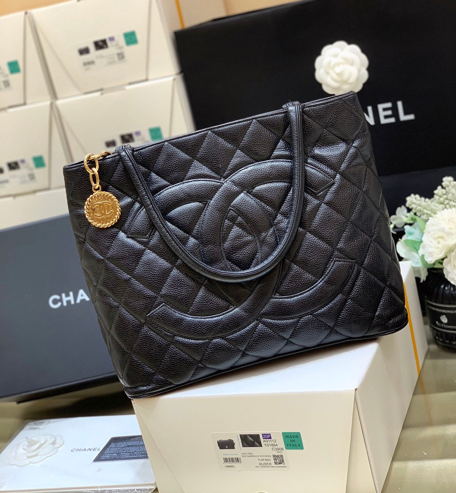CHANEL Hilton