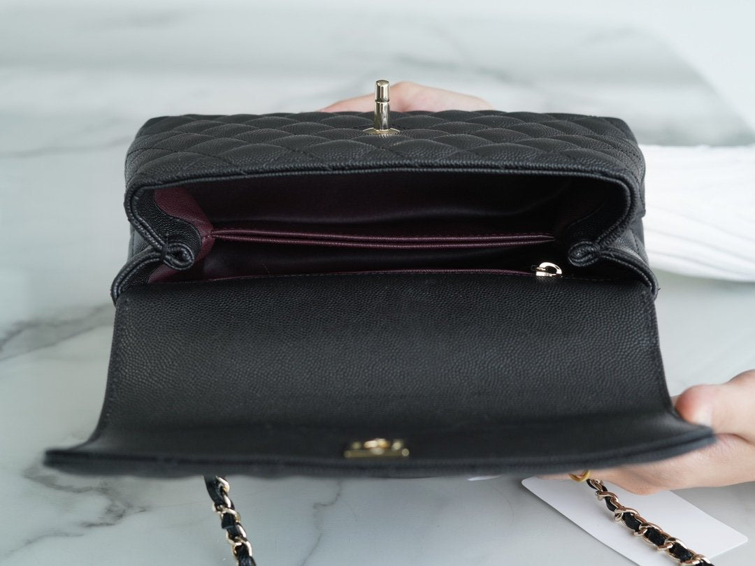 CHANEL CoCo handle