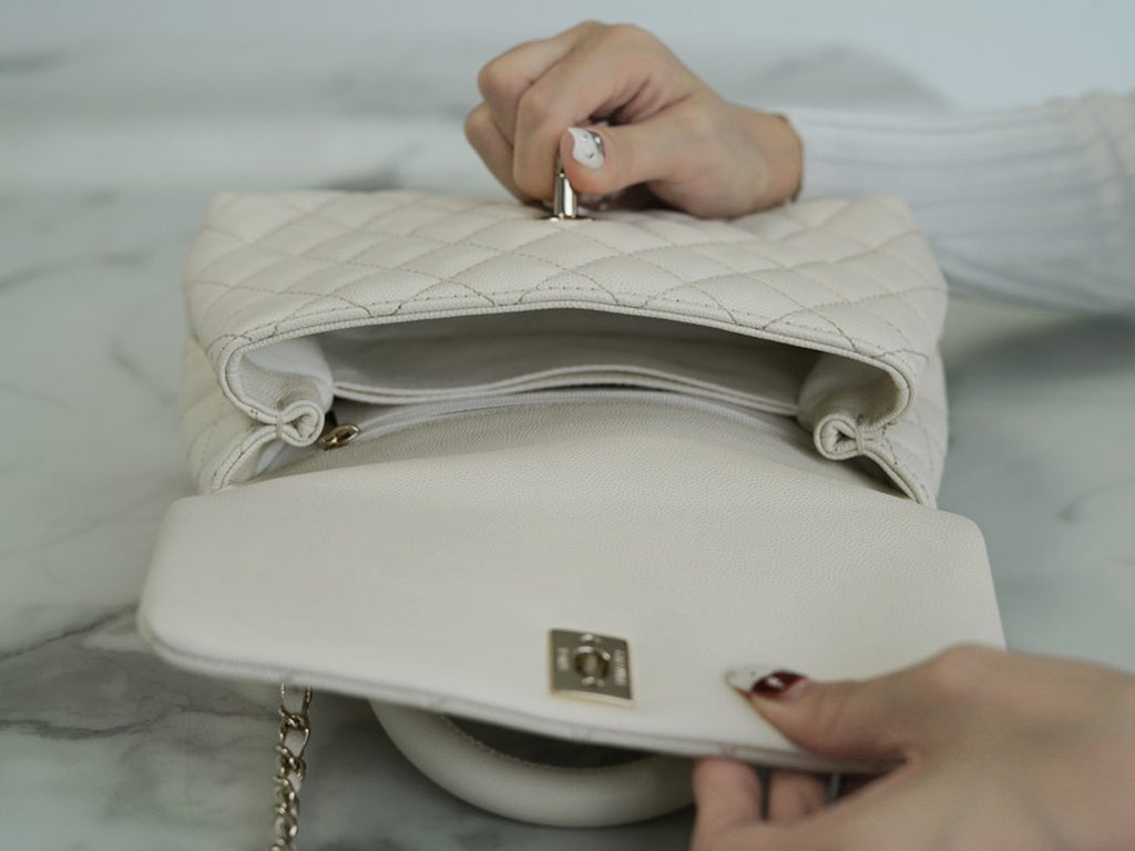 CHANEL CoCo handle