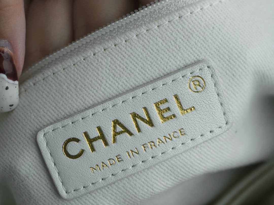 CHANEL CoCo handle