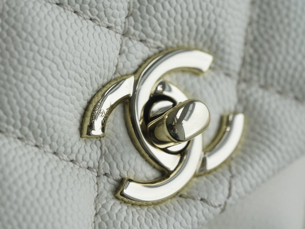 CHANEL CoCo handle