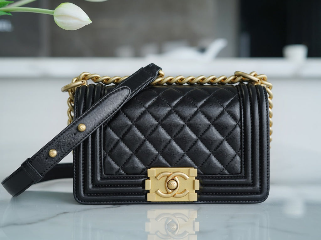 CHANEL Leboy