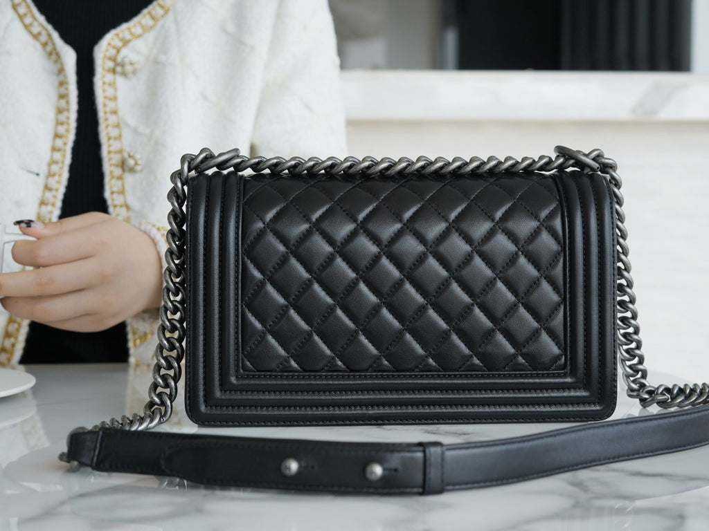 CHANEL Leboy