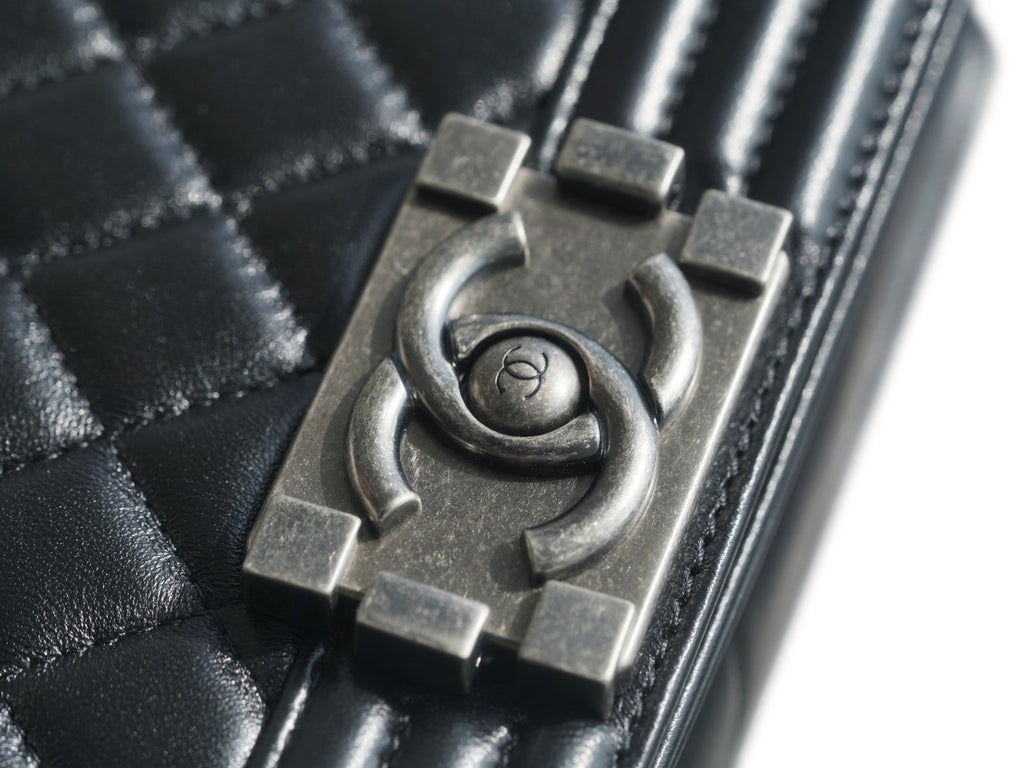 CHANEL Leboy