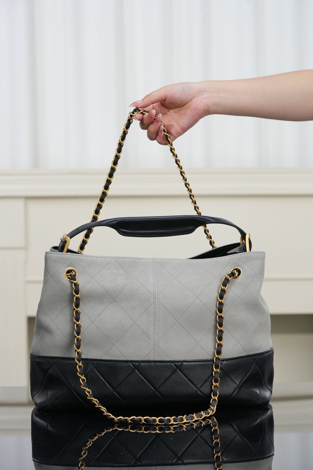 CHANEL 25bag
