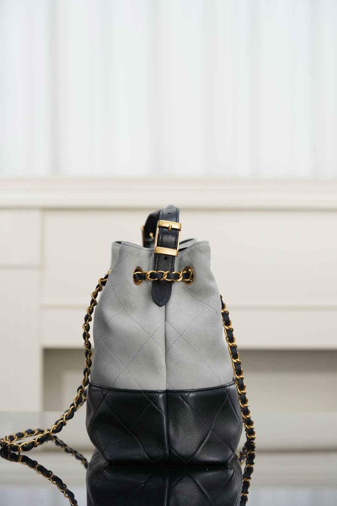 CHANEL 25bag