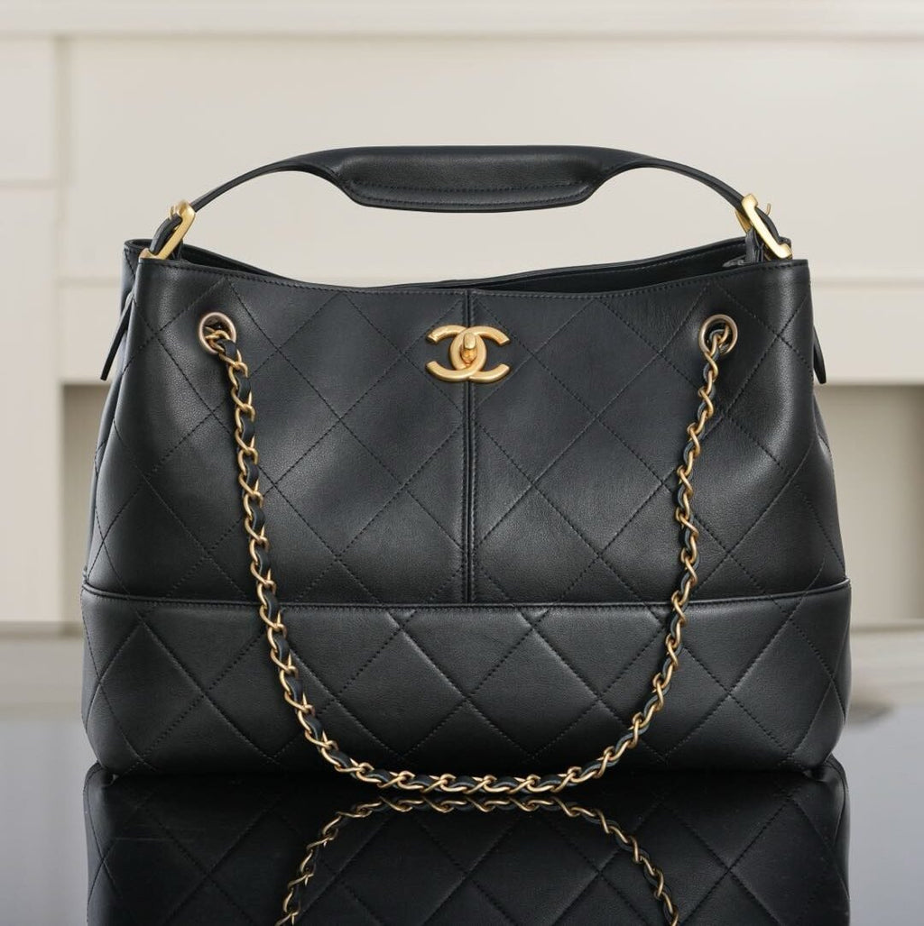 CHANEL 25a