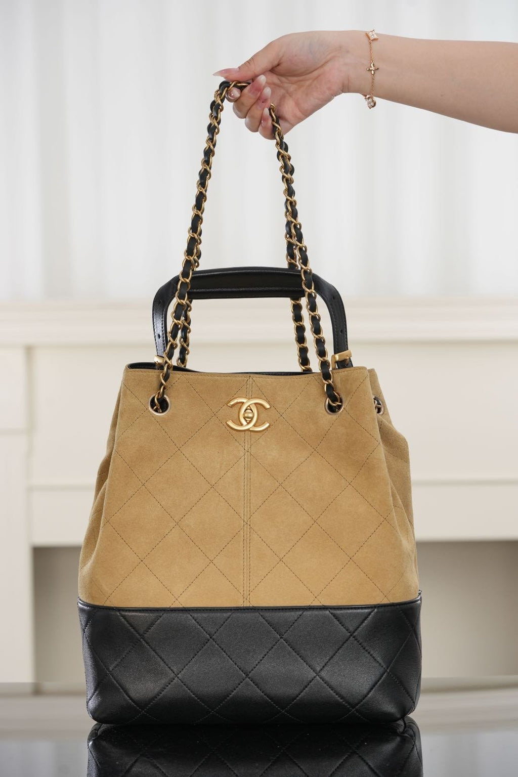 CHANEL 25a