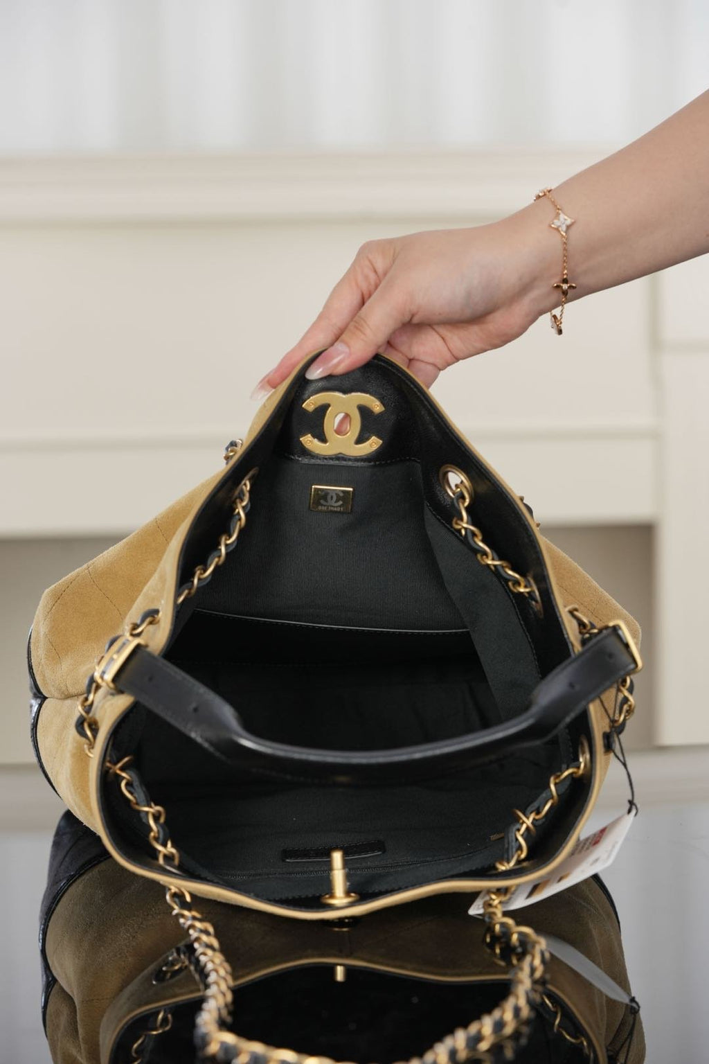 CHANEL 25a