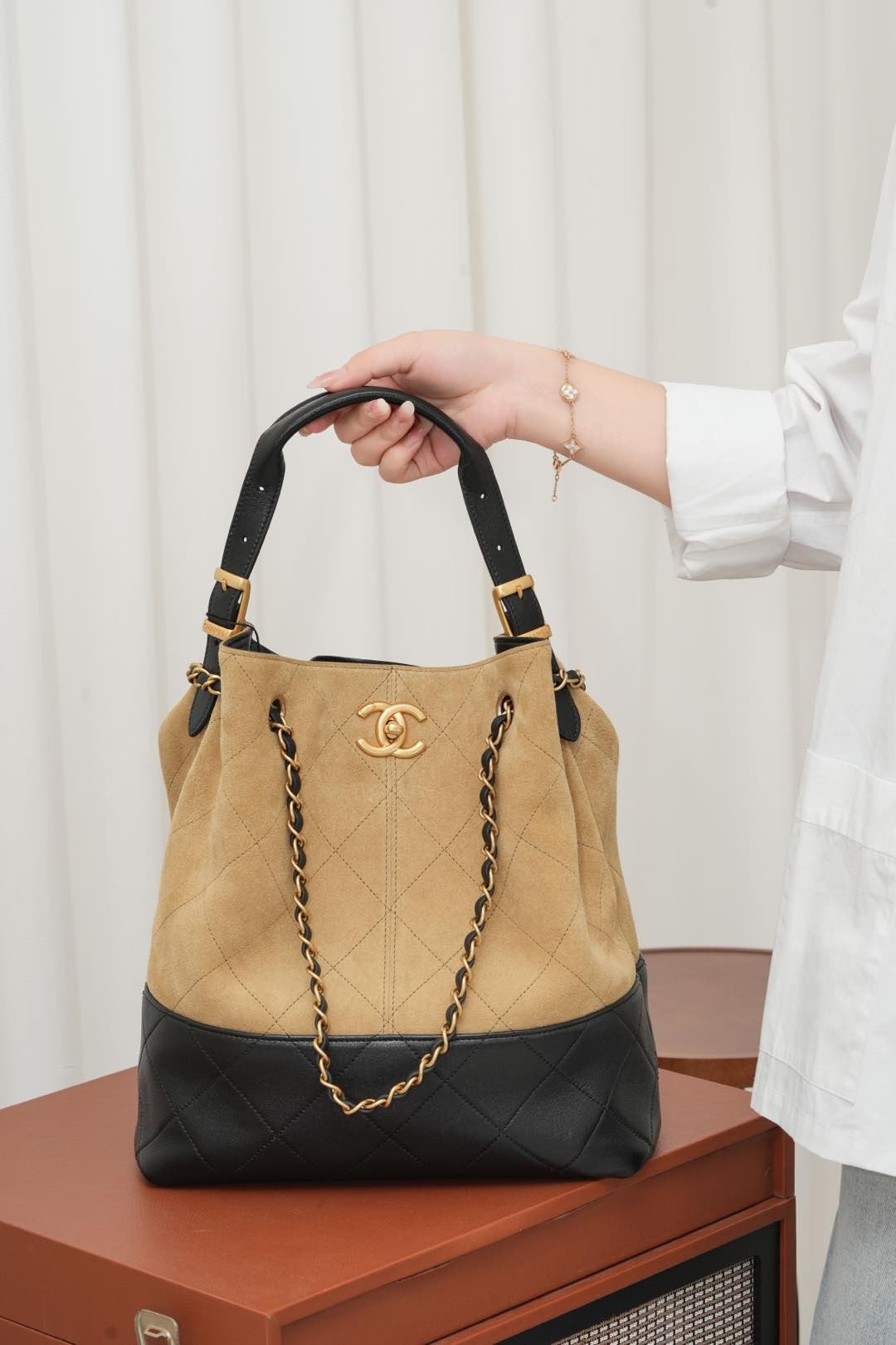 CHANEL 25a