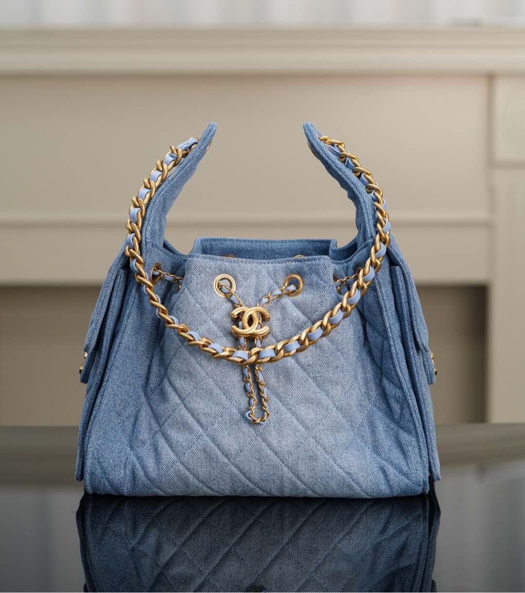 CHANEL small hobo bag