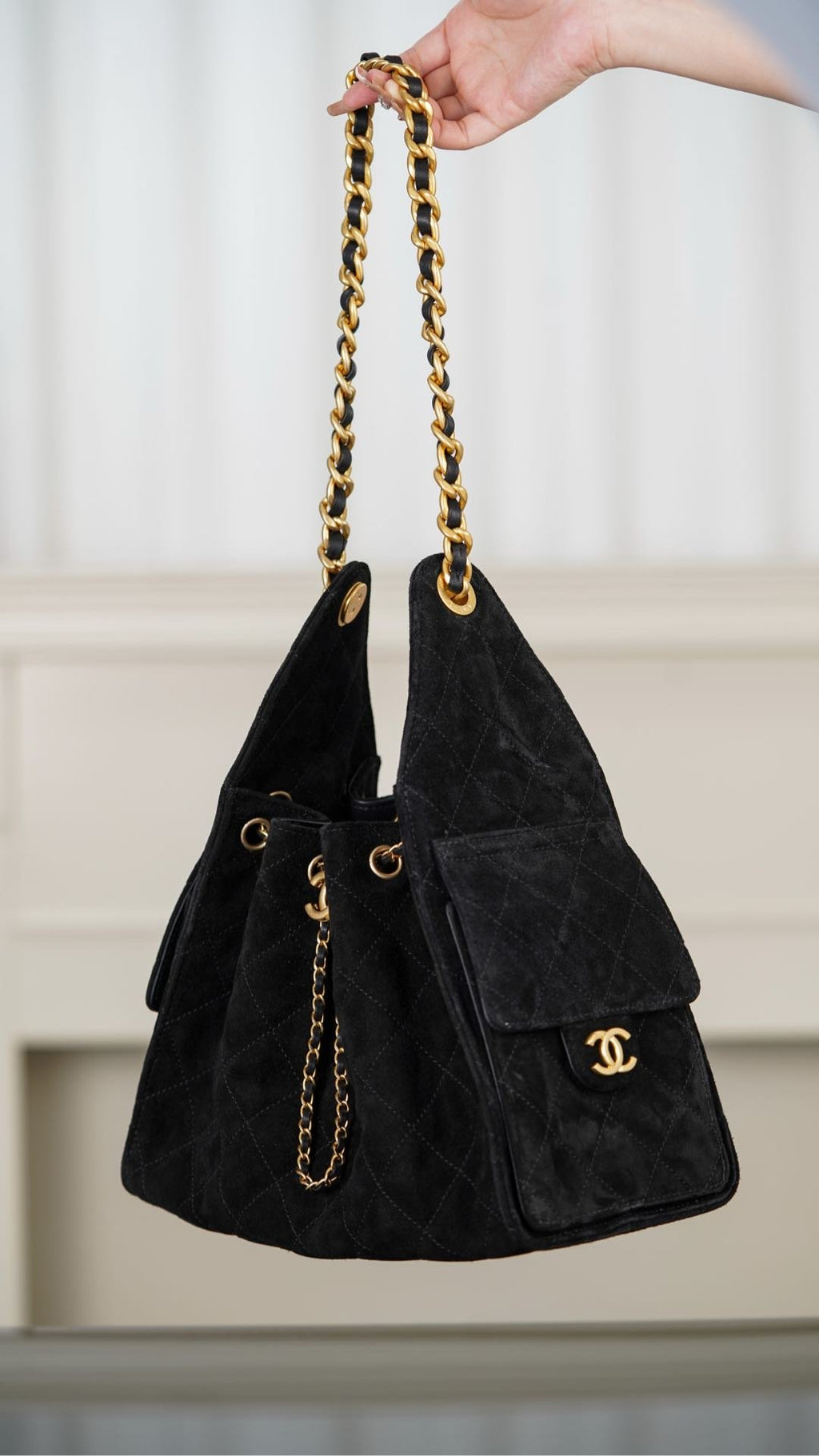 CHANEL hobo