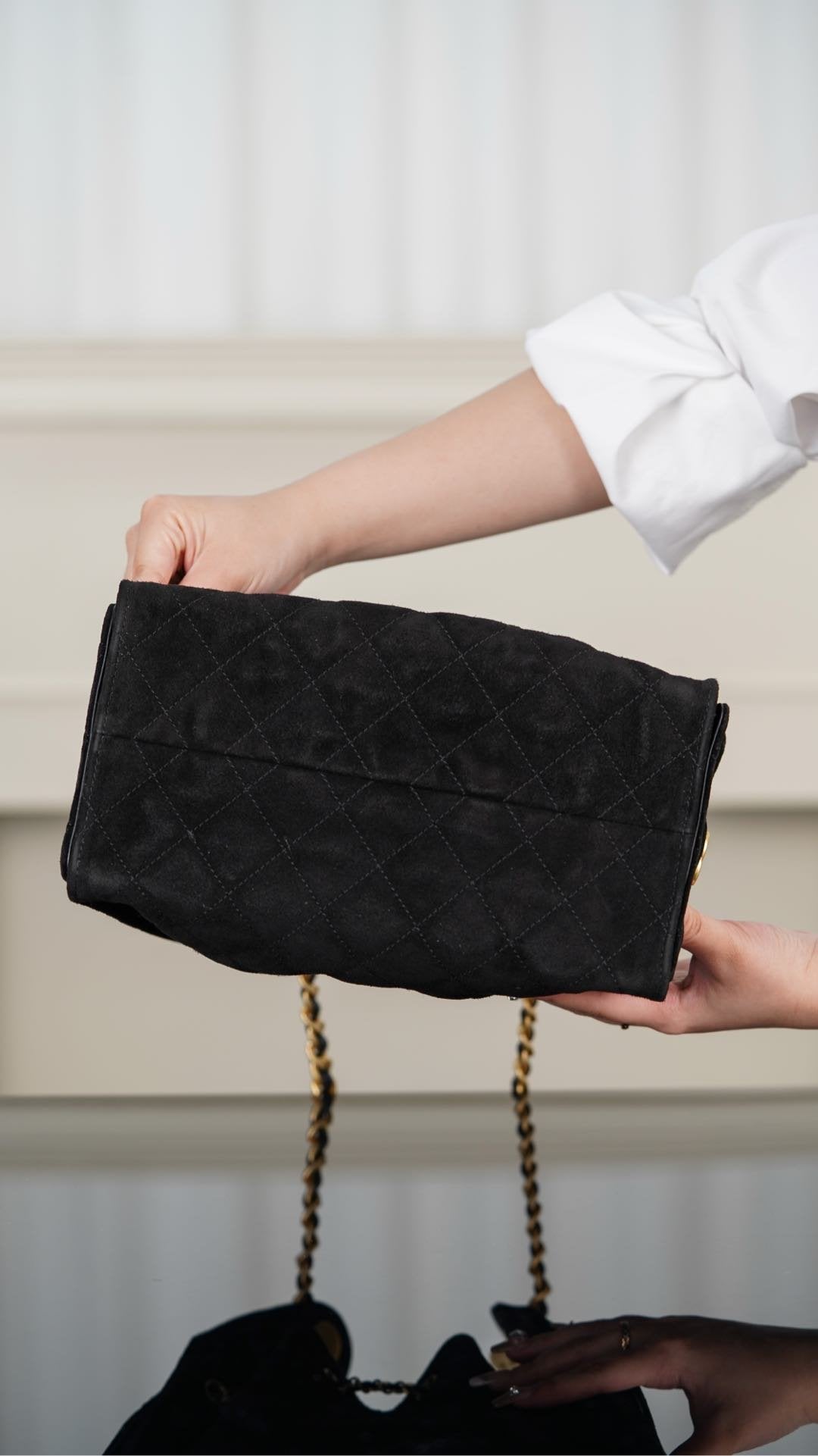 CHANEL hobo
