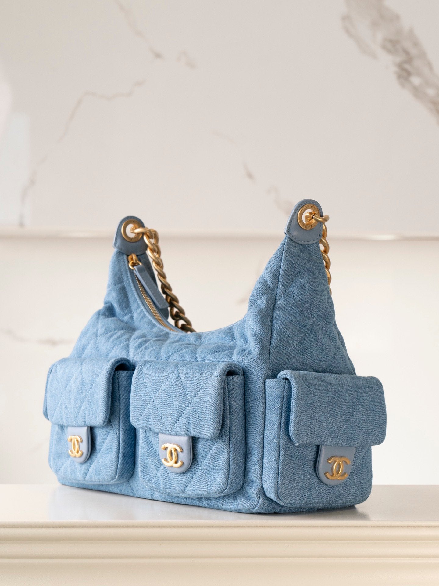 CHANEL 25c hobo bag