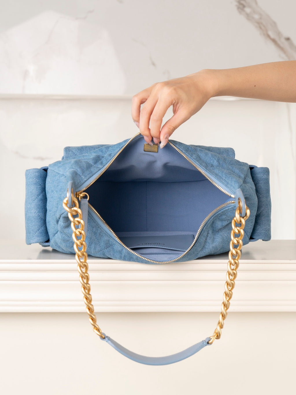 CHANEL 25c hobo bag