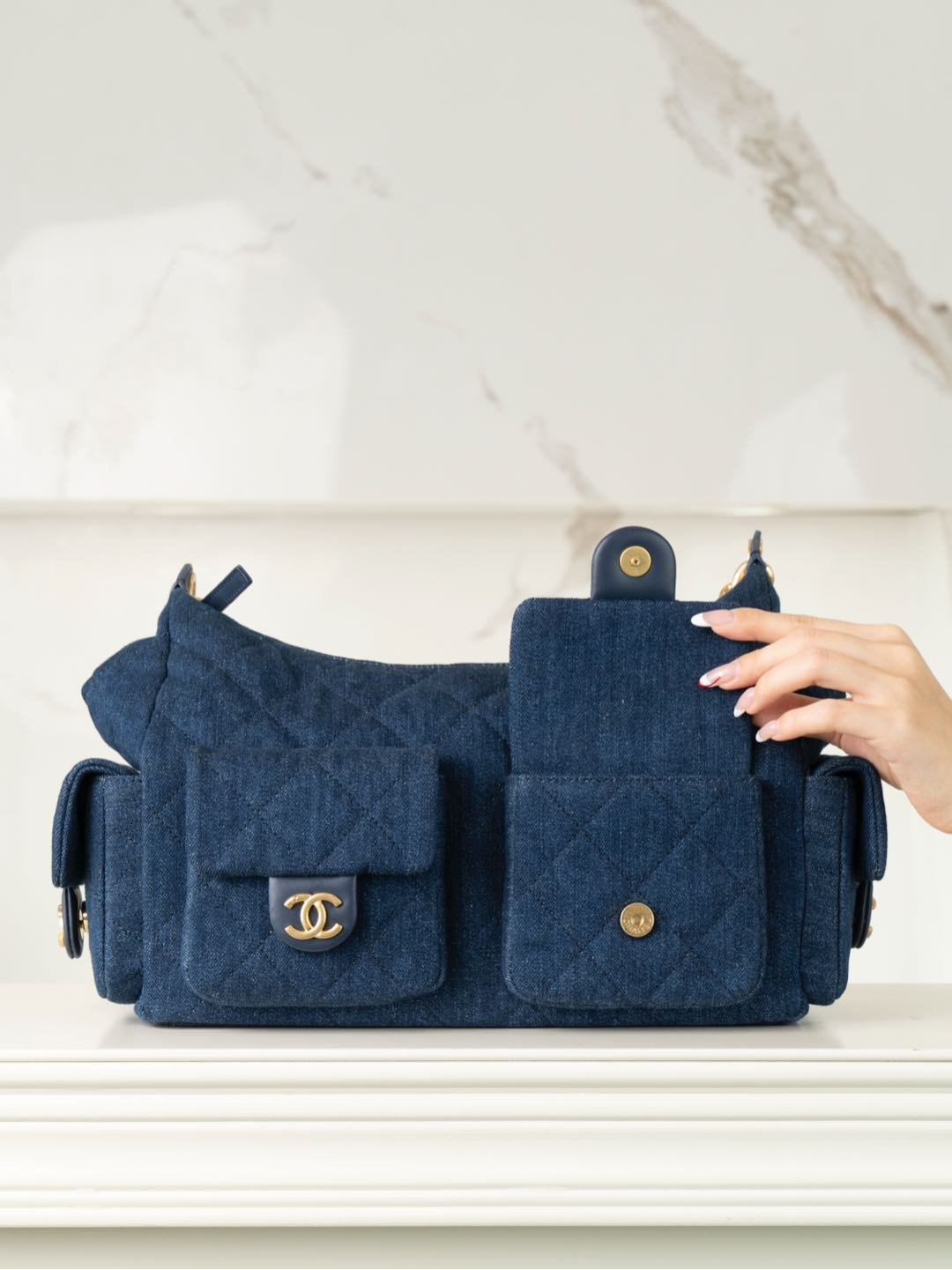CHANEL 25c hippie hobo bag