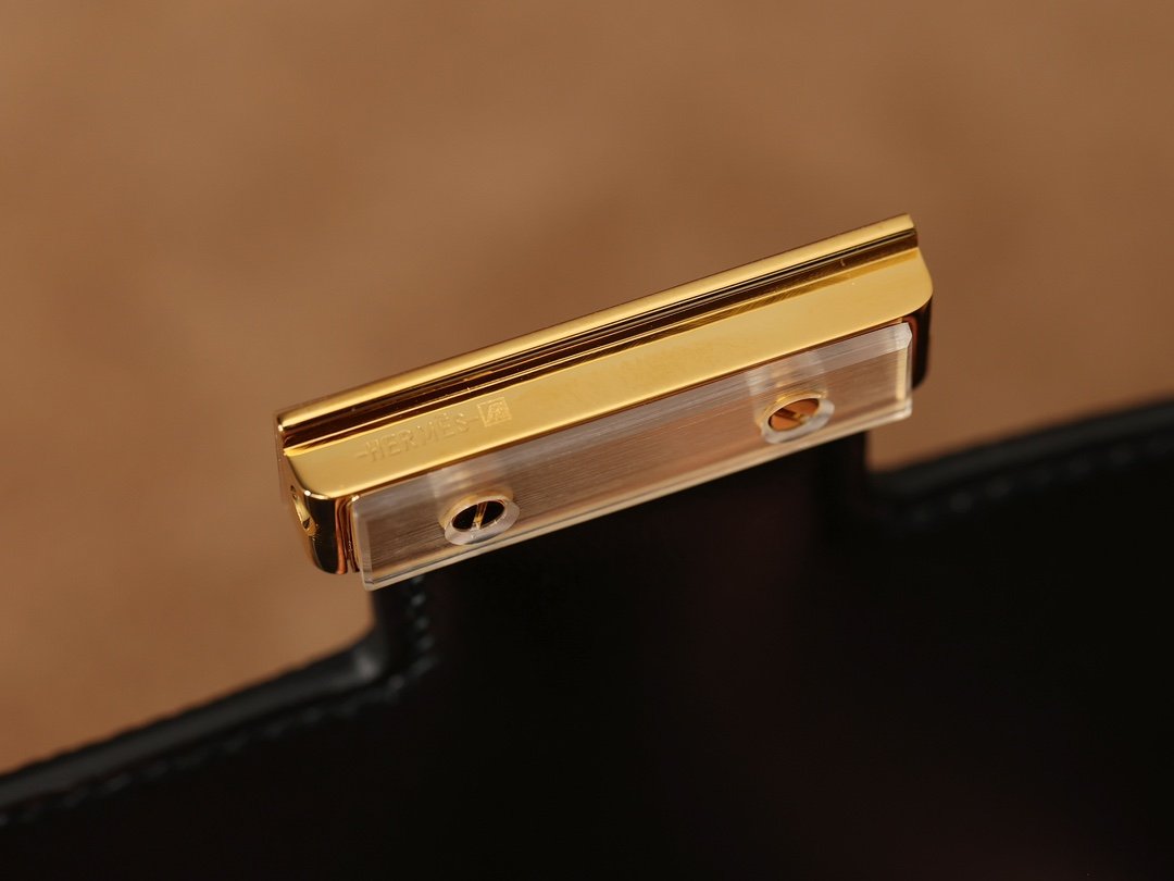 Hermes Constance 19