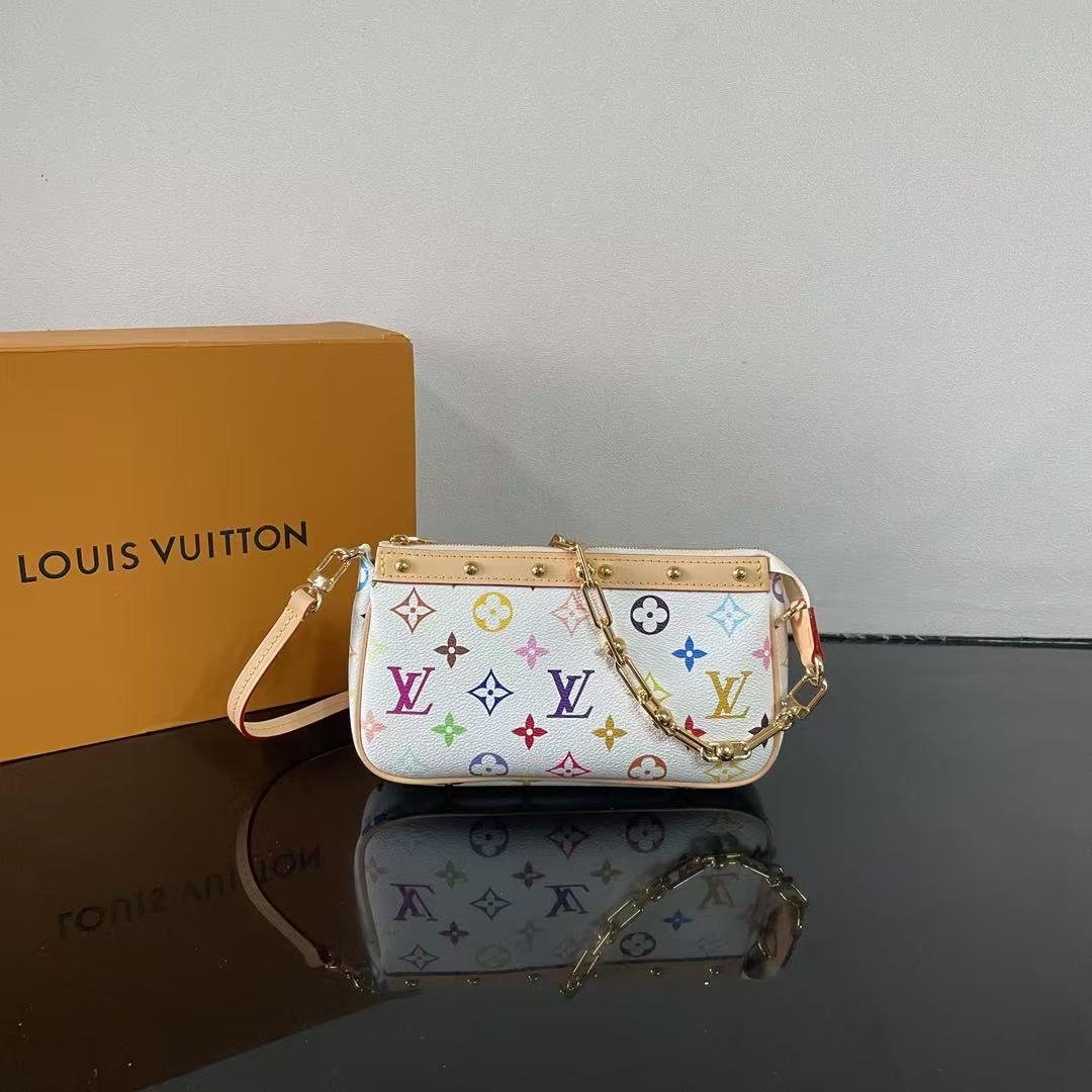 LV White Tricolor