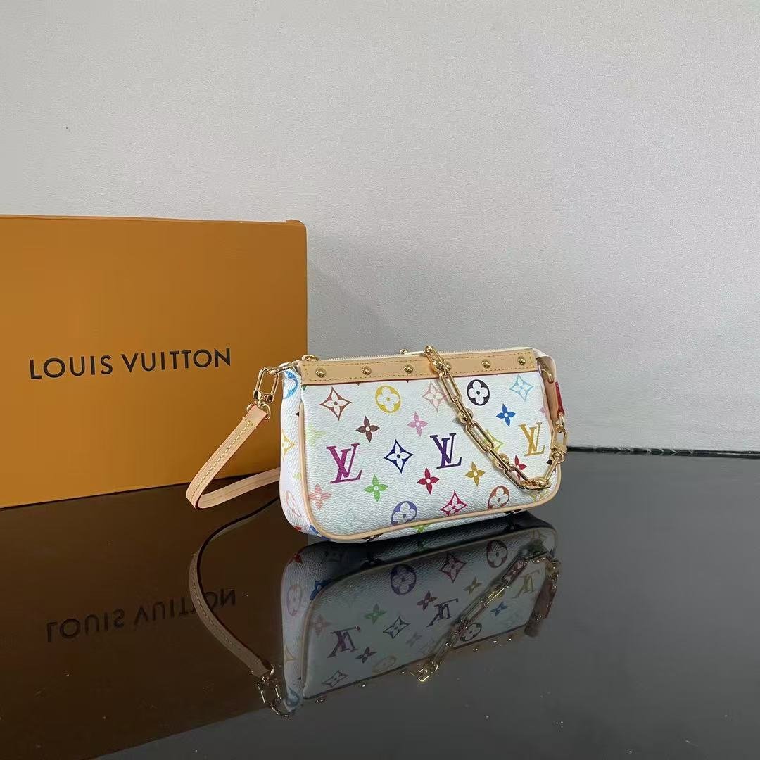 LV White Tricolor