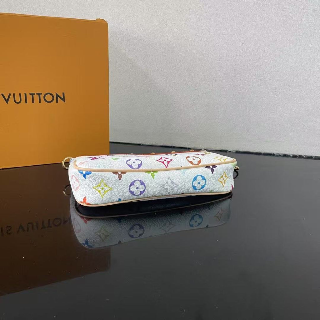 LV White Tricolor