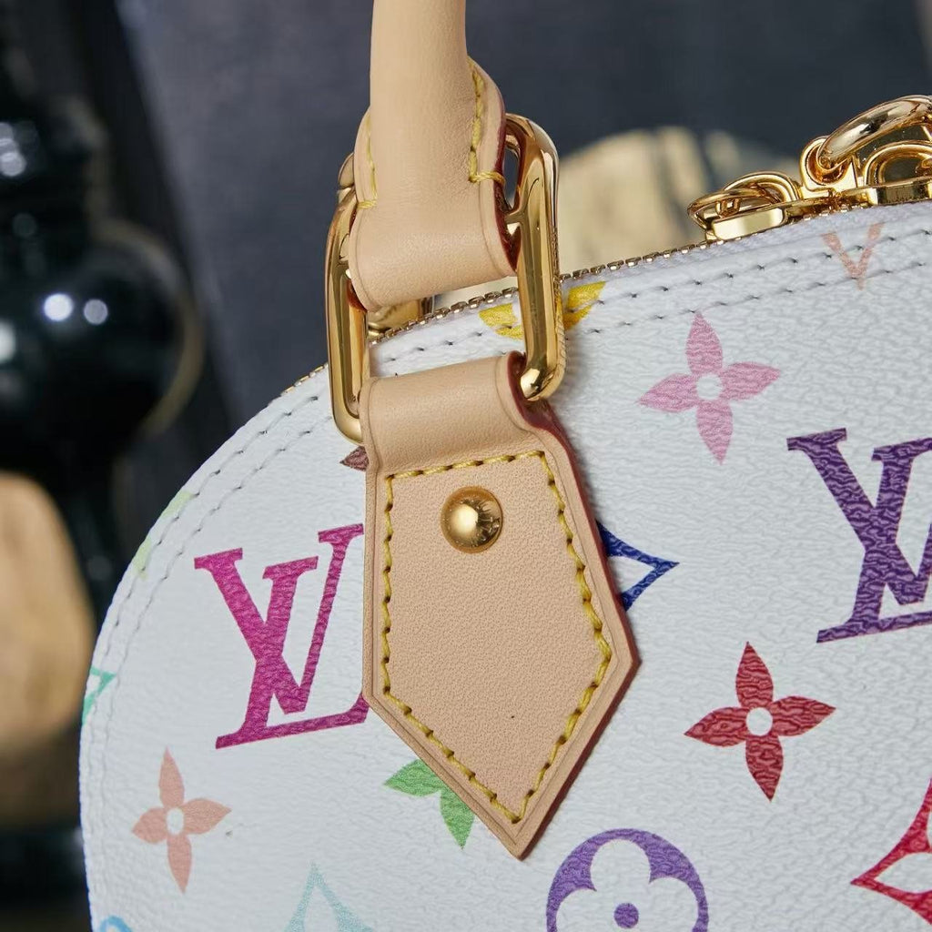 LV White Tricolor Alma