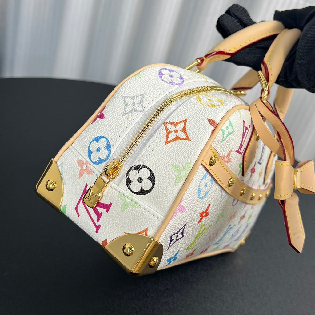 LV White Tricolor