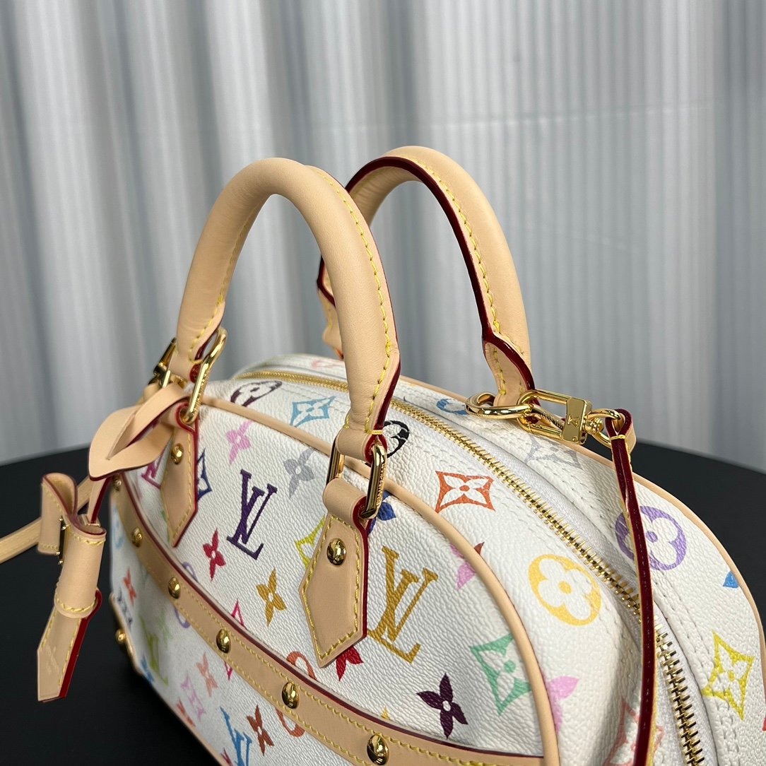 LV White Tricolor