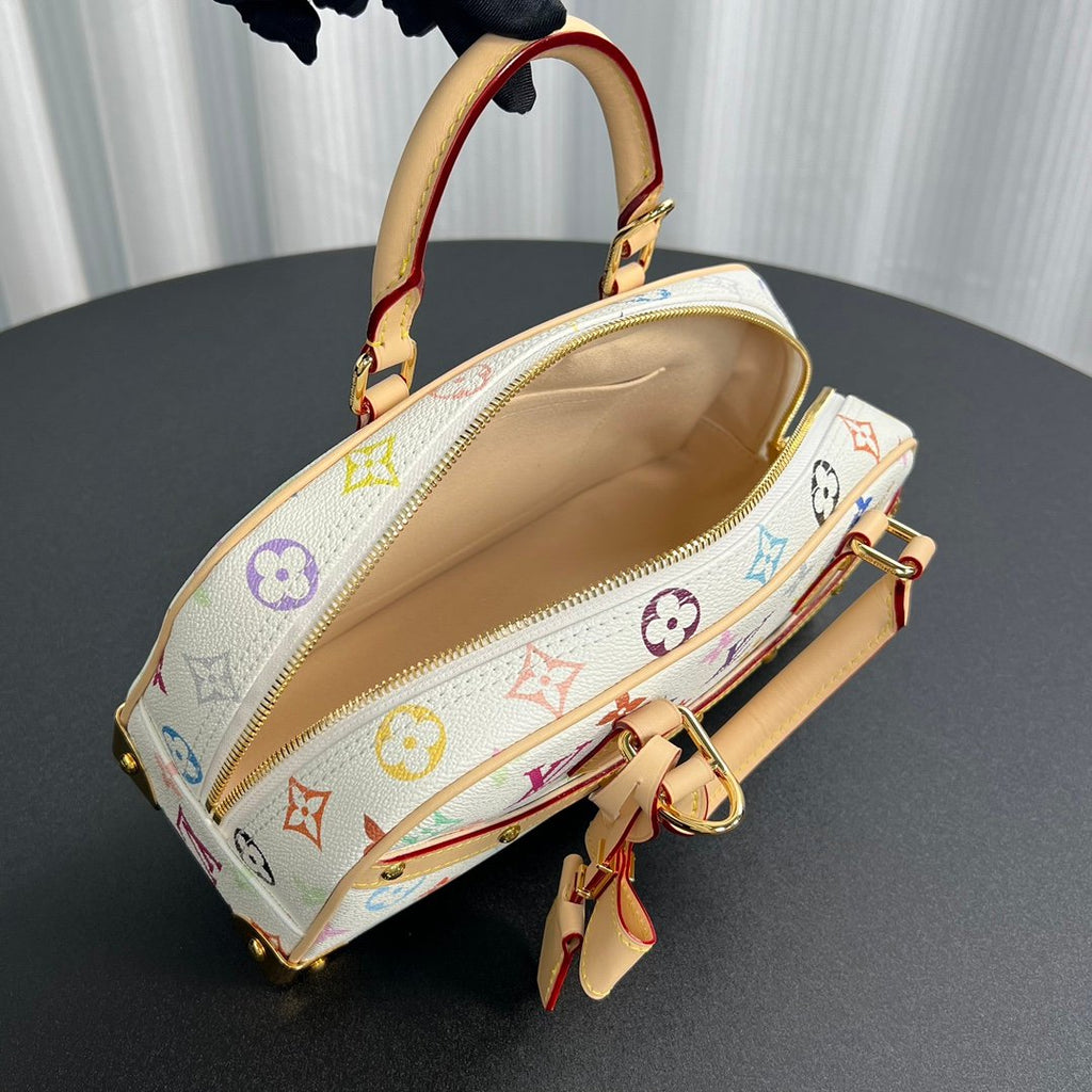 LV White Tricolor