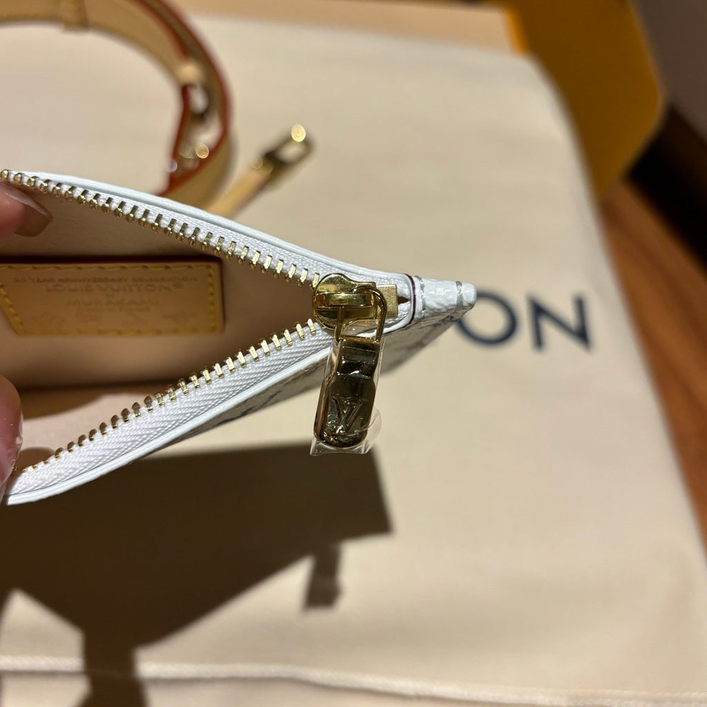 LV White Tricolor ALL IN BB