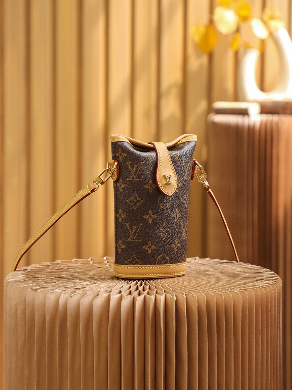 LV FOLD ME