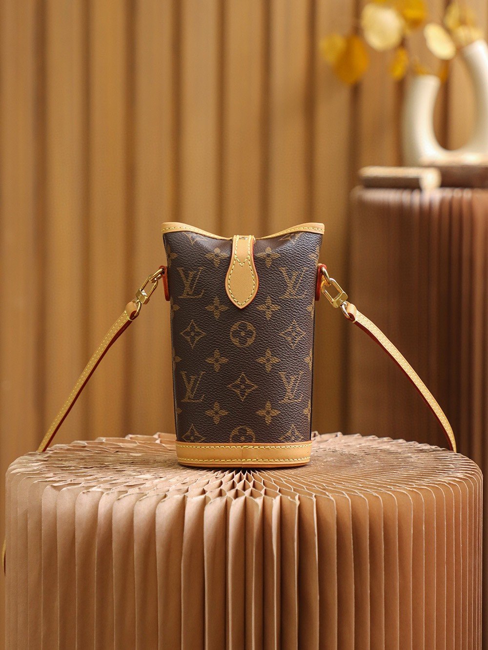 LV FOLD ME