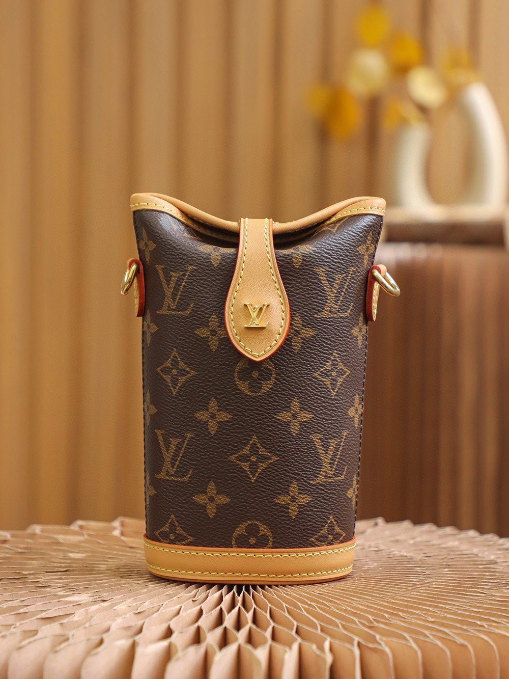 LV FOLD ME